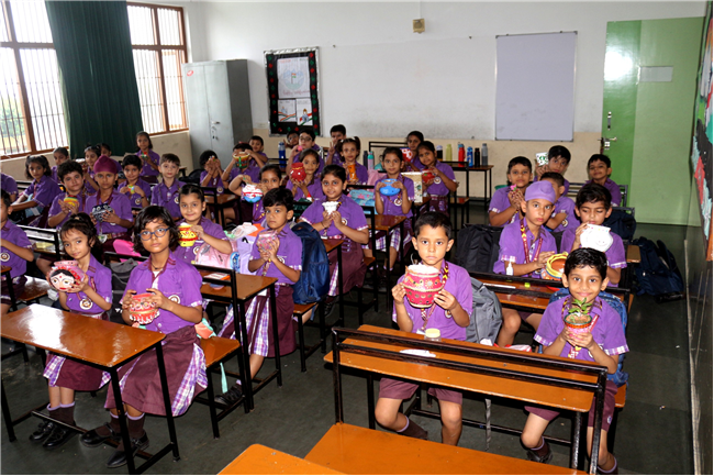 POT DECORATION ACTIVITY OF CLASS II