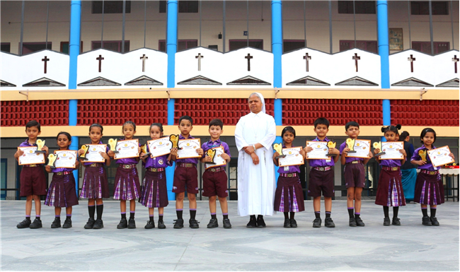 PRIZE DISTRIBUTION AWARD CEREMONY OF CLASS I TO V
