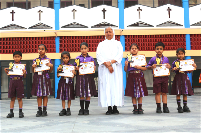 PRIZE DISTRIBUTION AWARD CEREMONY OF CLASS I TO V