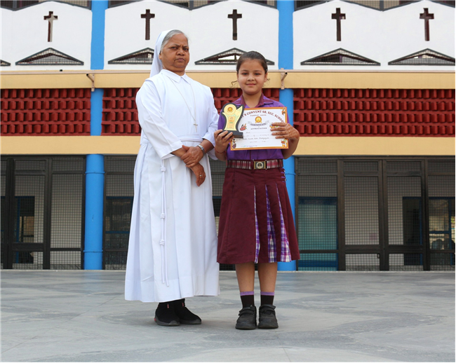 PRIZE DISTRIBUTION AWARD CEREMONY OF CLASS I TO V