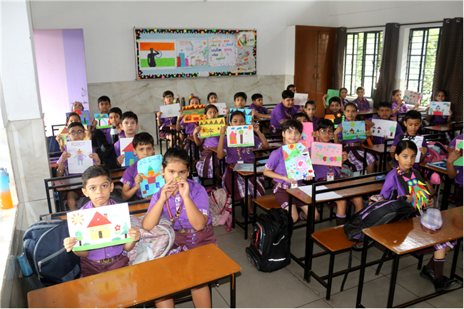CREATIVITY WITH 2-D SHAPES COMPETITION OF CLASS III