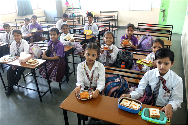 SANDWICH MAKING COMPETITION OF CLASS II