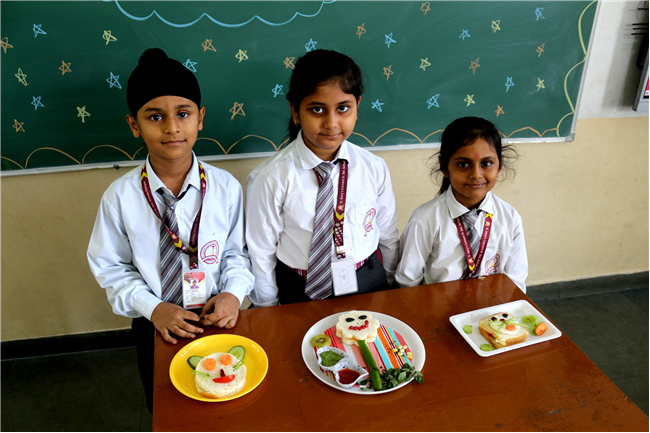 SANDWICH MAKING COMPETITION OF CLASS II