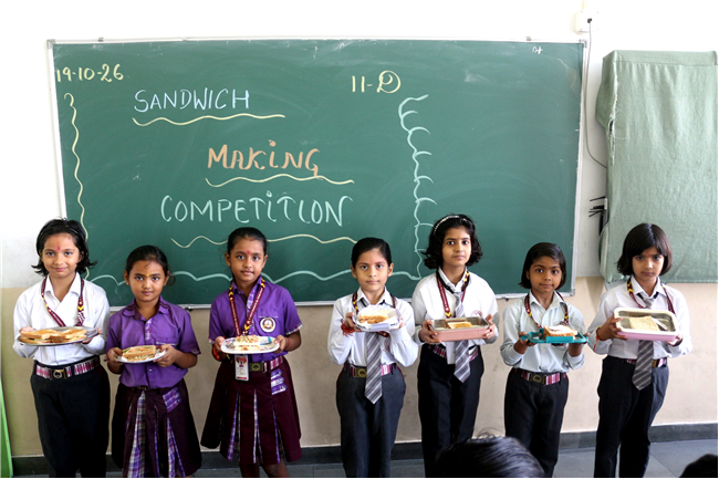 SANDWICH MAKING COMPETITION OF CLASS II