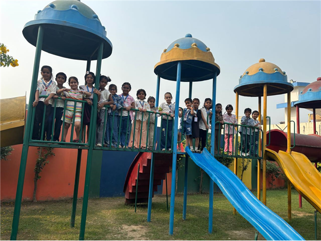 CAMPUS PICNIC (BAGLESS DAY) FOR NURSERY TO CLASS II