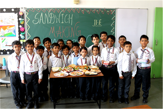 SANDWICH MAKING COMPETITION OF CLASS II