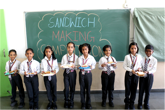 SANDWICH MAKING COMPETITION OF CLASS II