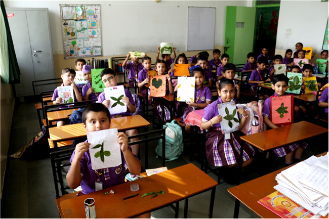 ART WITH LEAF ACTIVITY OF CLASS II