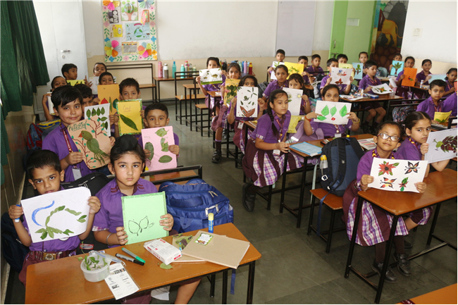 ART WITH LEAF ACTIVITY OF CLASS II