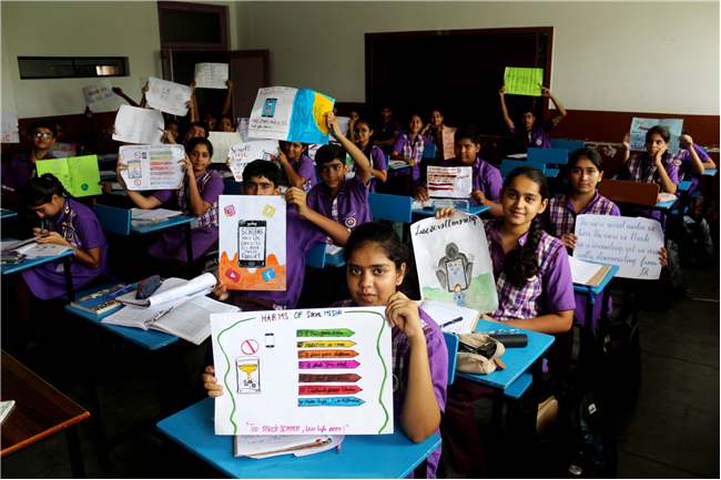 POSTER MAKING COMPETITION OF CLASS IX