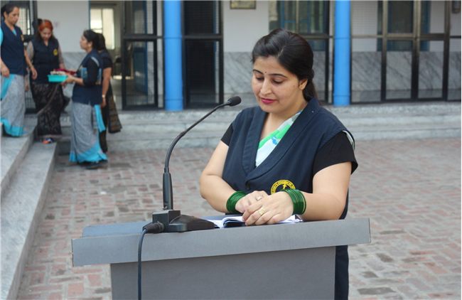 PRIZE DISTRIBUTION CEREMONY OF CLASS I TO V
