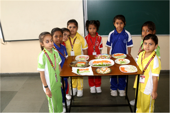 TRI-COLOUR SALAD MAKING ACTIVITY OF CLASS-I