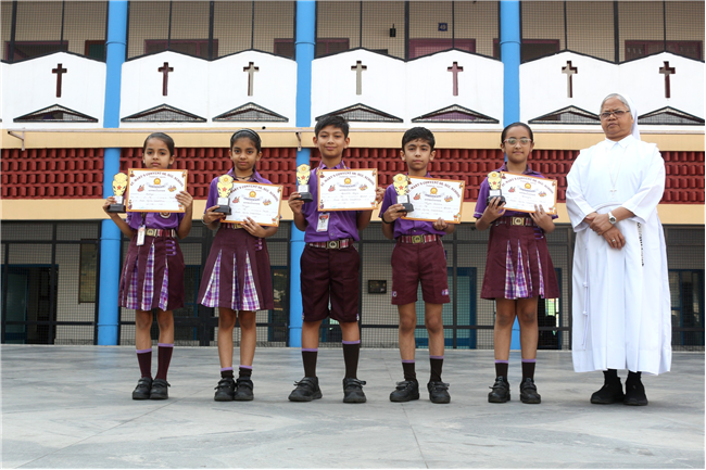 PRIZE DISTRIBUTION CEREMONY OF CLASS I TO V