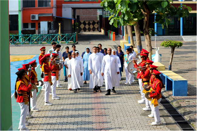 SCHOOL & MANAGEMENT DAY CELEBERATION