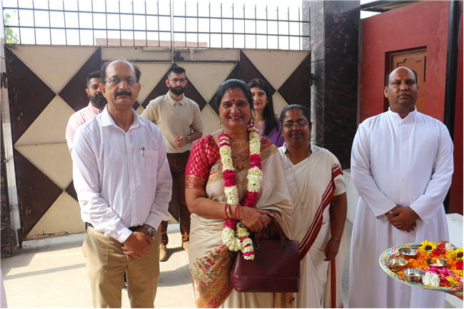 REPORT ON RETIREMENT DAY OF MRS. ASHA SHARMA