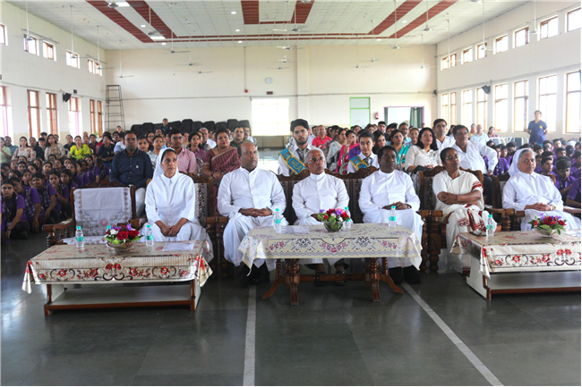 AWARD CEREMONY FOR CBSE TOPPER