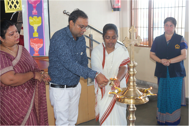 AWARD CEREMONY FOR CBSE TOPPER