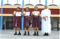 PRIZE DISTRIBUTION CEREMONY OF CLASS I TO V