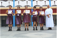 PRIZE DISTRIBUTION CEREMONY OF CLASS I TO V