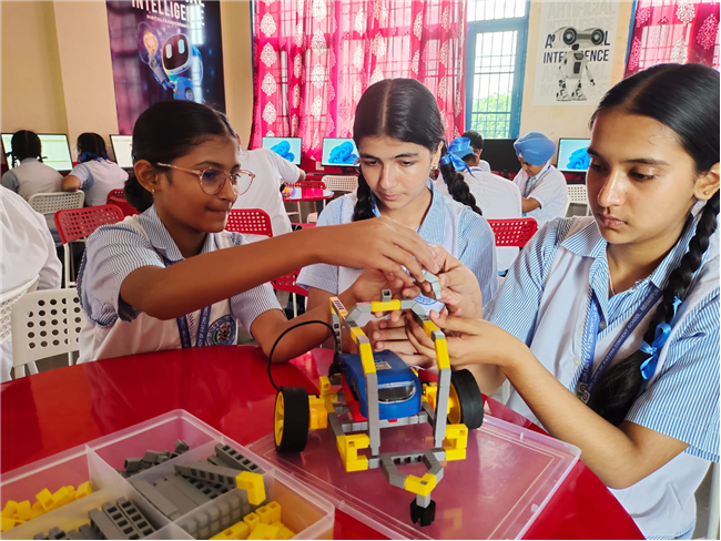 Robotics Learn, Build, Innovate !