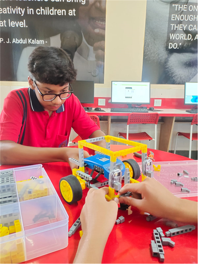 Robotics Learn, Build, Innovate !