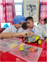 Robotics Learn, Build, Innovate !