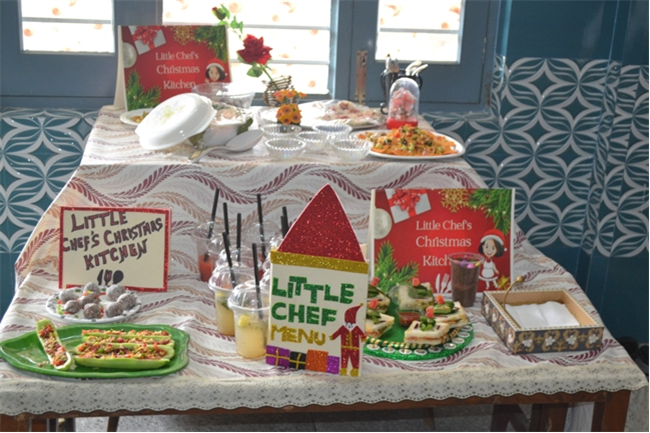 Little Chef's  Christmas Kitchen