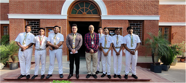 ASSEMBLY BY CLASS 11F - KINDNESS PLAYS AN IMPORTANT ROLE IN REAL LIFE