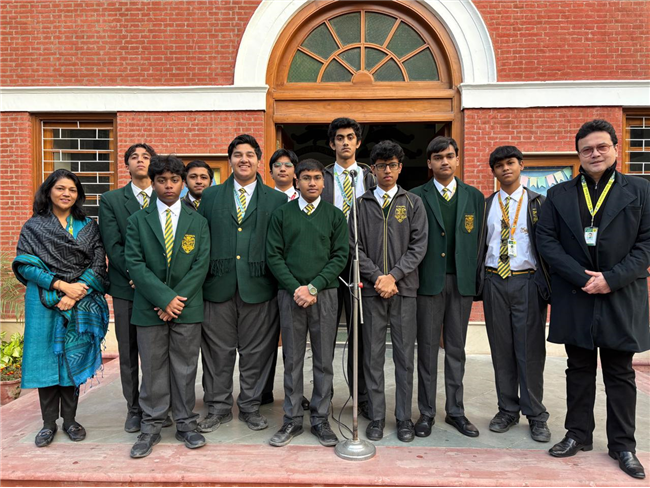 ASSEMBLY BY CLASS 11A - INFLUENCER CULTURE: WHEN INSPIRATION TRUNS INTO MANIPULATION