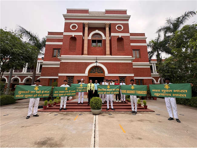 SPREAD AWARENESS ABOUT DRUG AND SUBSTANCE ABUSE - SENIOR SCHOOL