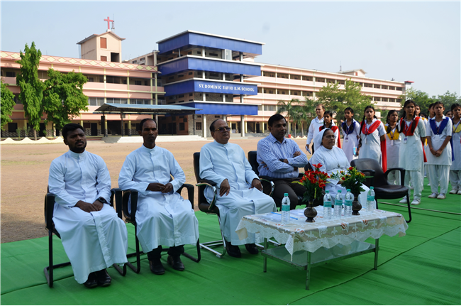 Prize Distribution Ceremony for Academic Toppers (Classes VI to IX and XI)