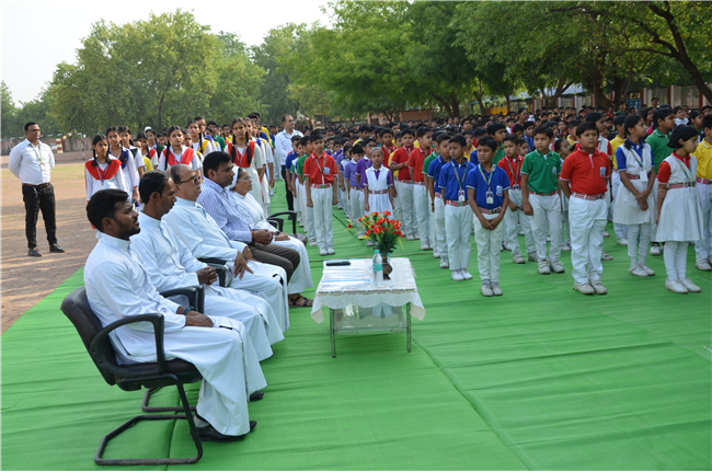 Prize Distribution Ceremony for Academic Toppers (Classes VI to IX and XI)