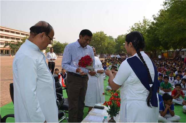 Prize Distribution Ceremony for Academic Toppers (Classes VI to IX and XI)