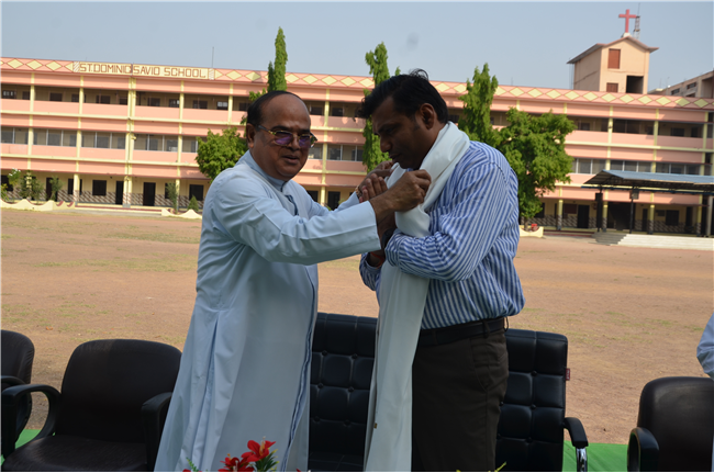 Prize Distribution Ceremony for Academic Toppers (Classes VI to IX and XI)