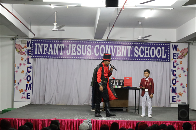 MAGIC SHOW FOR THE STUDENTS OF CLASSES I-IV