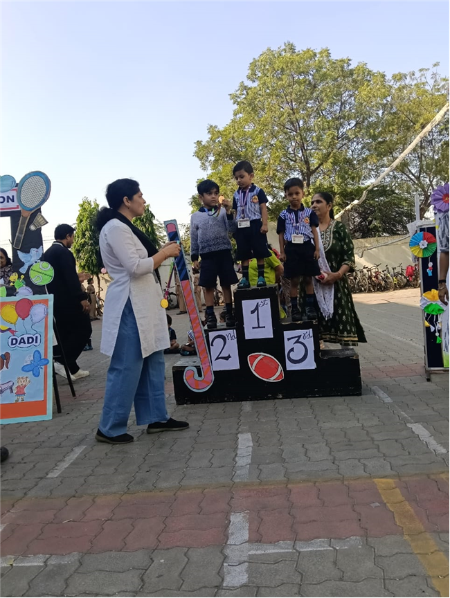 Pre-primary : Sports day