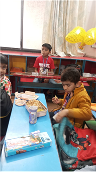 Pre-Pre-primary: Kite festival celebration and activity