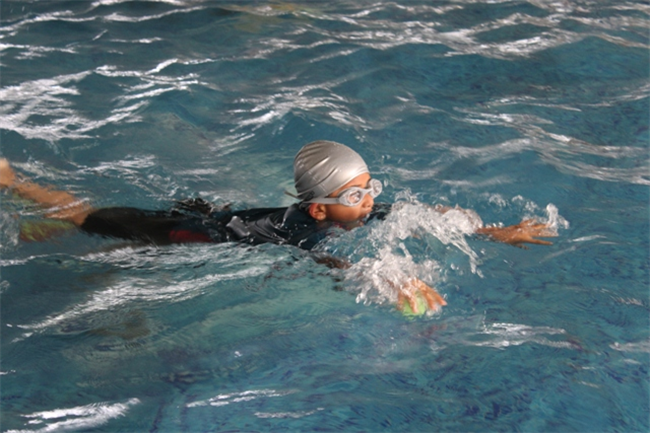 JUNIOR SCHOOL SWIMMING WITH FUN & GAMES 2025