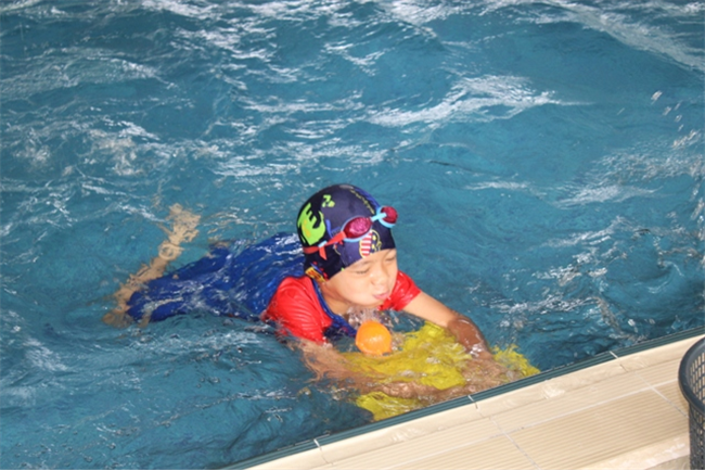 JUNIOR SCHOOL SWIMMING WITH FUN & GAMES 2025