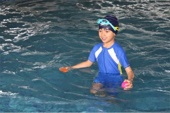 JUNIOR SCHOOL SWIMMING WITH FUN & GAMES 2025