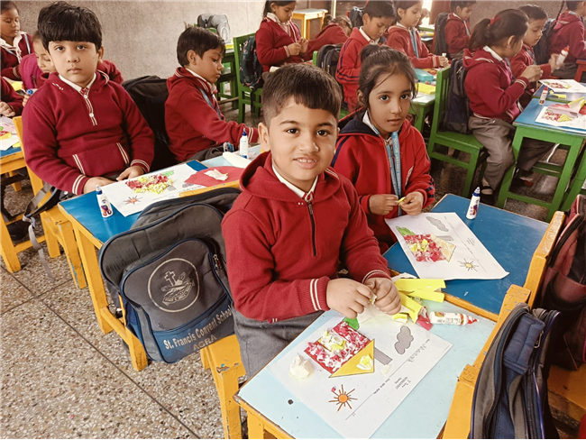 PAPER CRUSHING ACTIVITY OF CLASS UKG