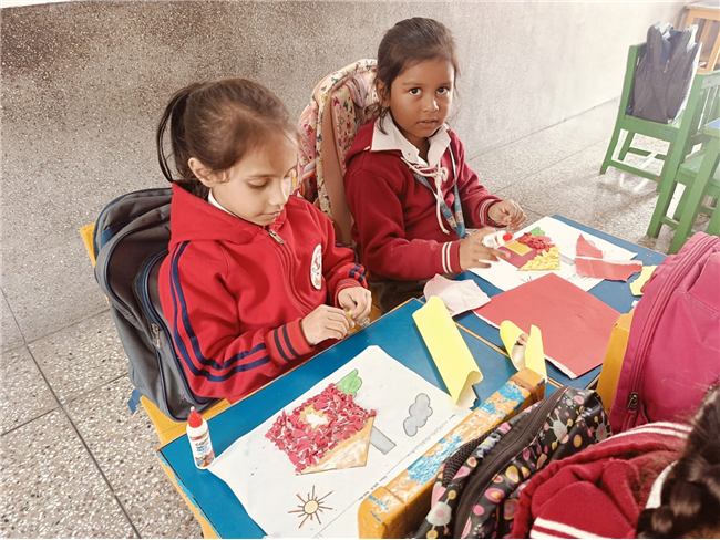 PAPER CRUSHING ACTIVITY OF CLASS UKG