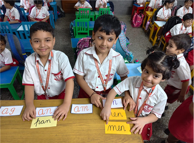 Rhyming words Activity of Class UKG