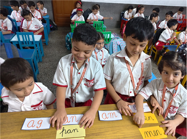Rhyming words Activity of Class UKG