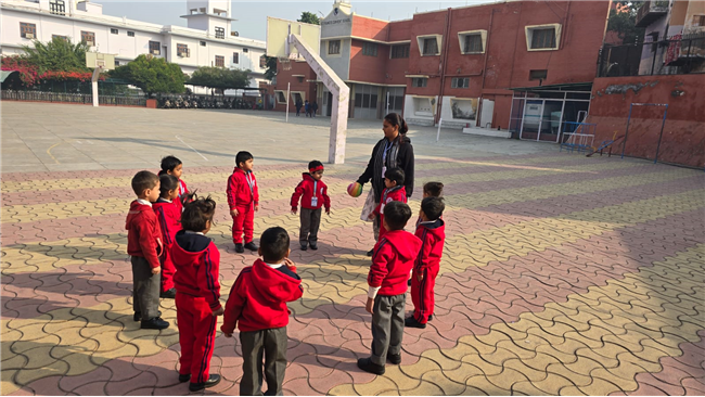 NURSERY AND LKG THROW AND CATCH ACTIVITY