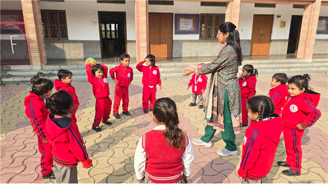 NURSERY AND LKG THROW AND CATCH ACTIVITY