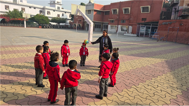 NURSERY AND LKG THROW AND CATCH ACTIVITY