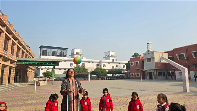 NURSERY AND LKG THROW AND CATCH ACTIVITY