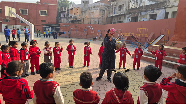 NURSERY AND LKG THROW AND CATCH ACTIVITY