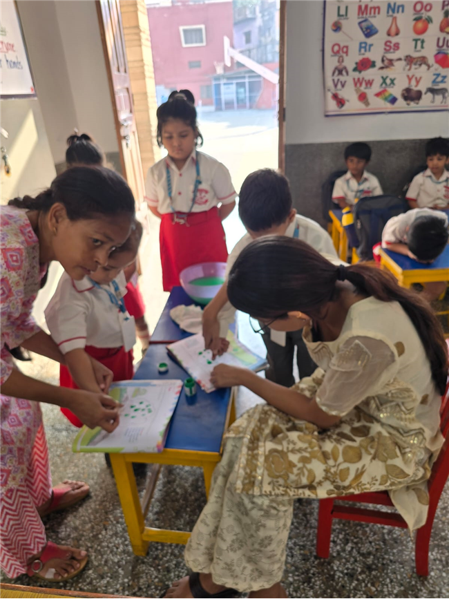 THUMB IMPRESSION ACTIVITY  FOR CLASS NURSERY